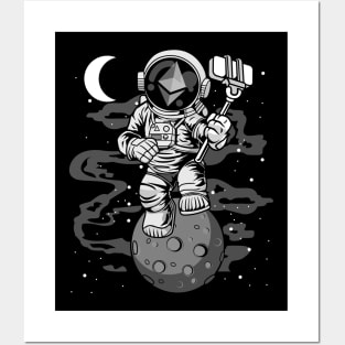 Astronaut Selfie Ethereum Crypto ETH Coin To The Moon Crypto Token Cryptocurrency Wallet Birthday Gift For Men Women Kids Posters and Art